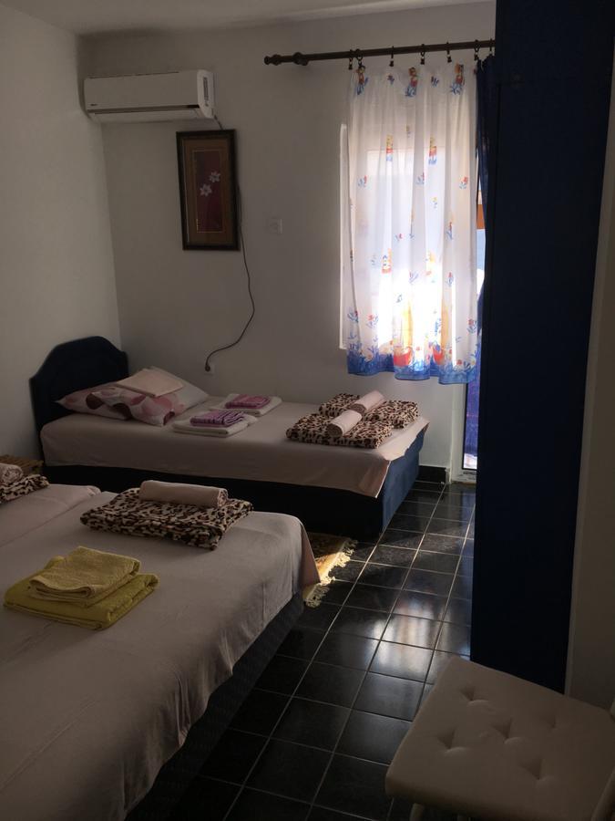Apartman Tatjana Sutomore Eksteriør billede