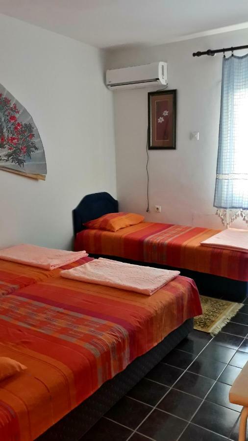 Apartman Tatjana Sutomore Eksteriør billede