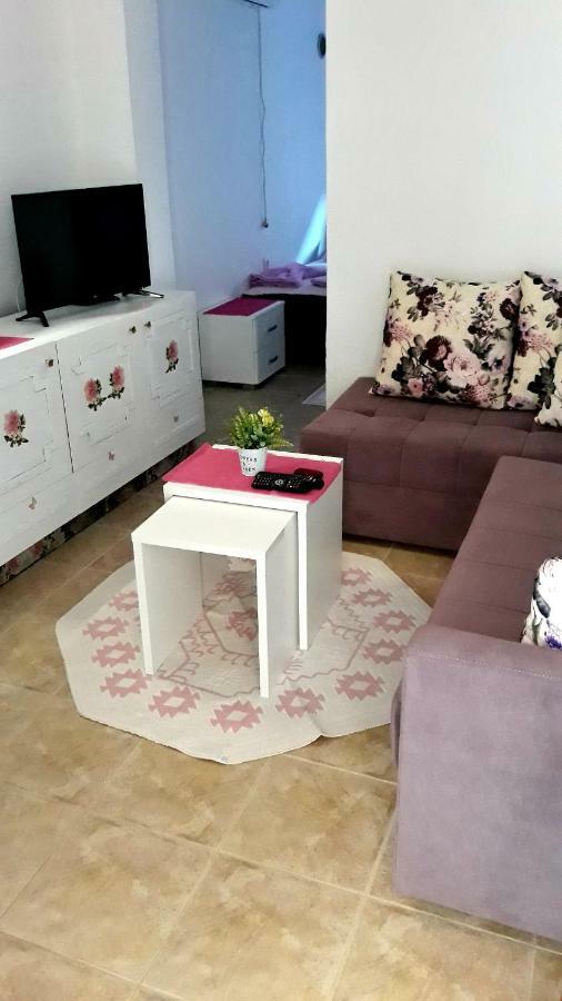 Apartman Tatjana Sutomore Eksteriør billede